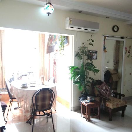 Bed and Breakfast Joy'S Nest Calcuta Exterior foto